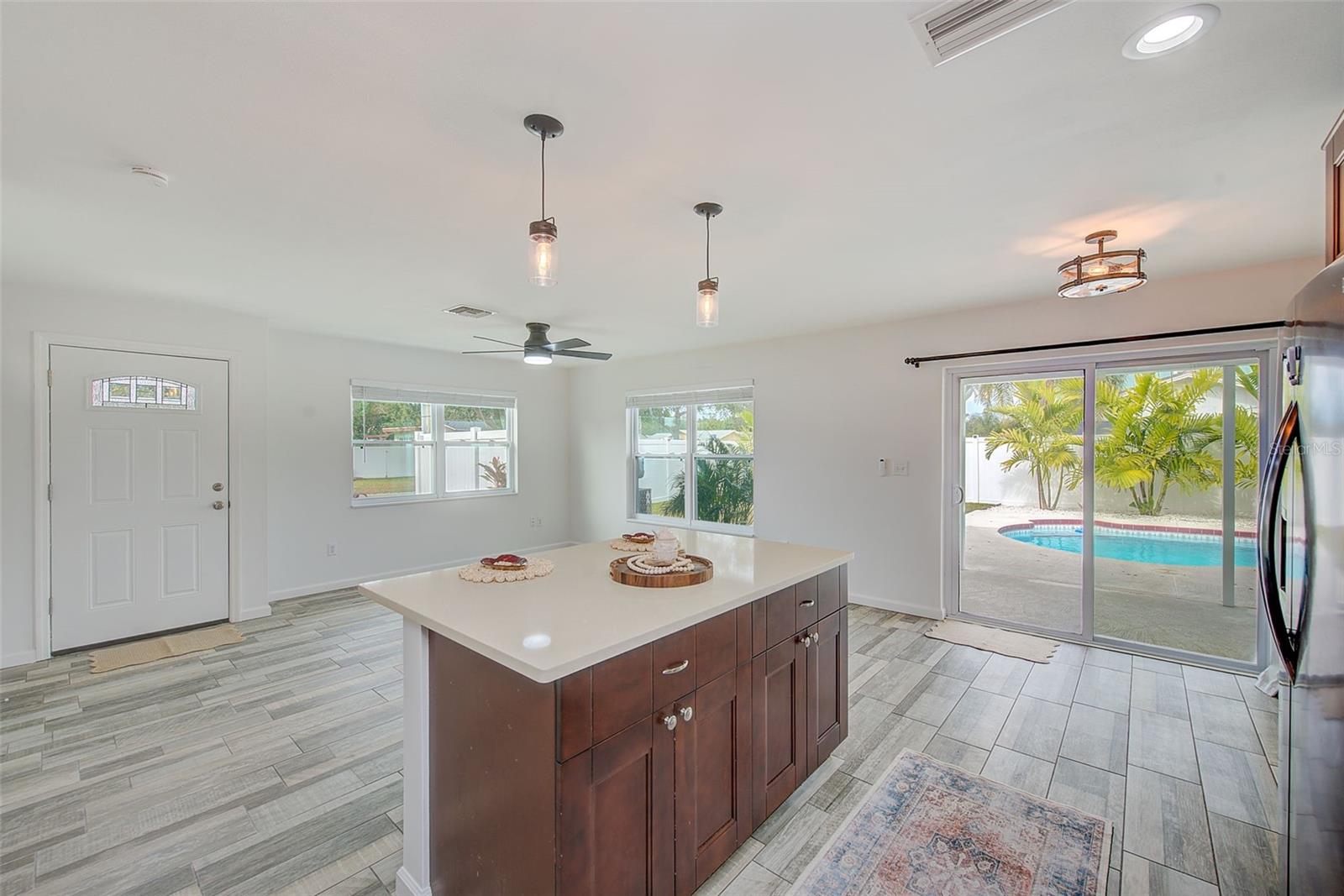 Image 33 of 59 For 2589 Sunny Breeze Avenue