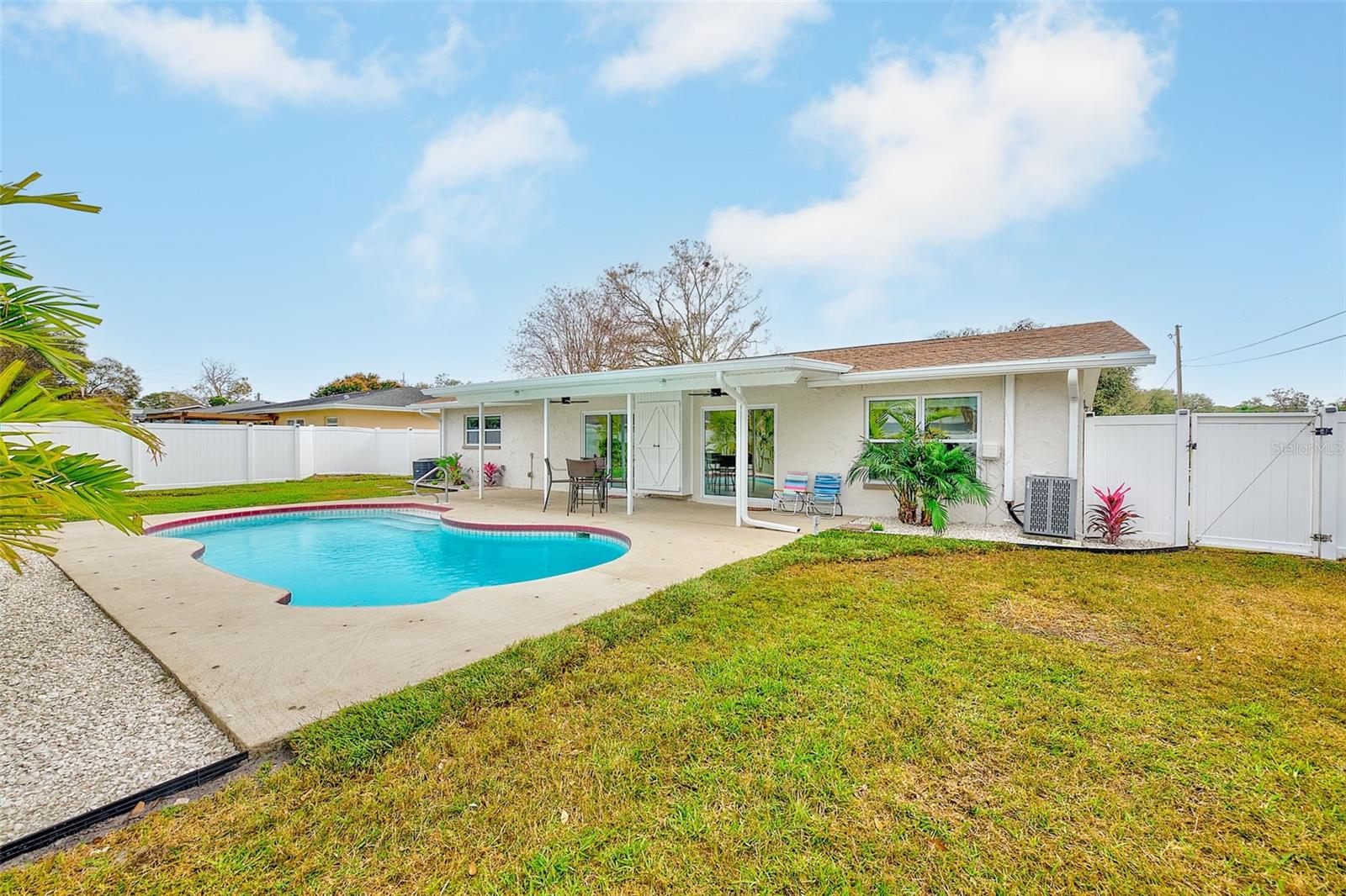 Image 44 of 59 For 2589 Sunny Breeze Avenue