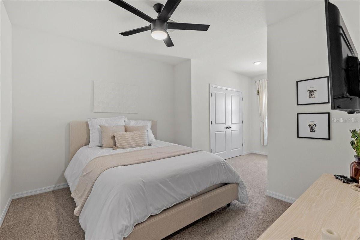 Image 22 of 42 For 33064 Tulip Petal Lane