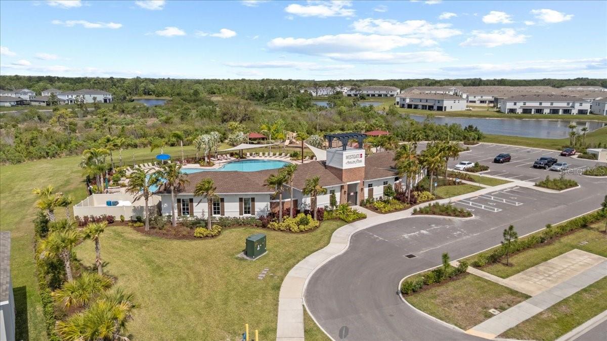 Image 35 of 42 For 33064 Tulip Petal Lane