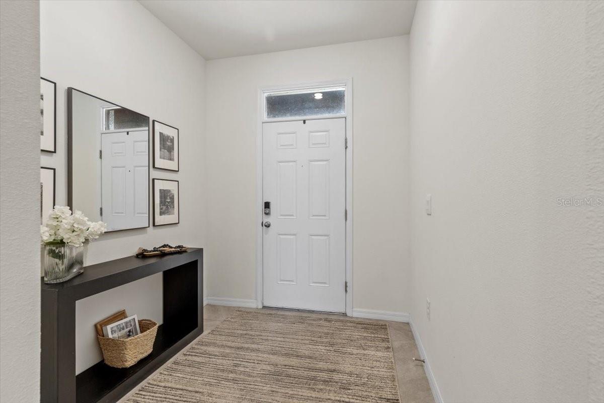 Image 4 of 42 For 33064 Tulip Petal Lane