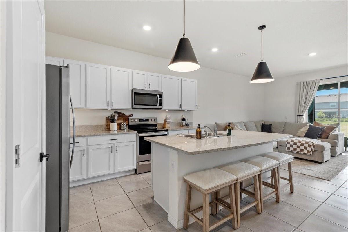 Image 5 of 42 For 33064 Tulip Petal Lane