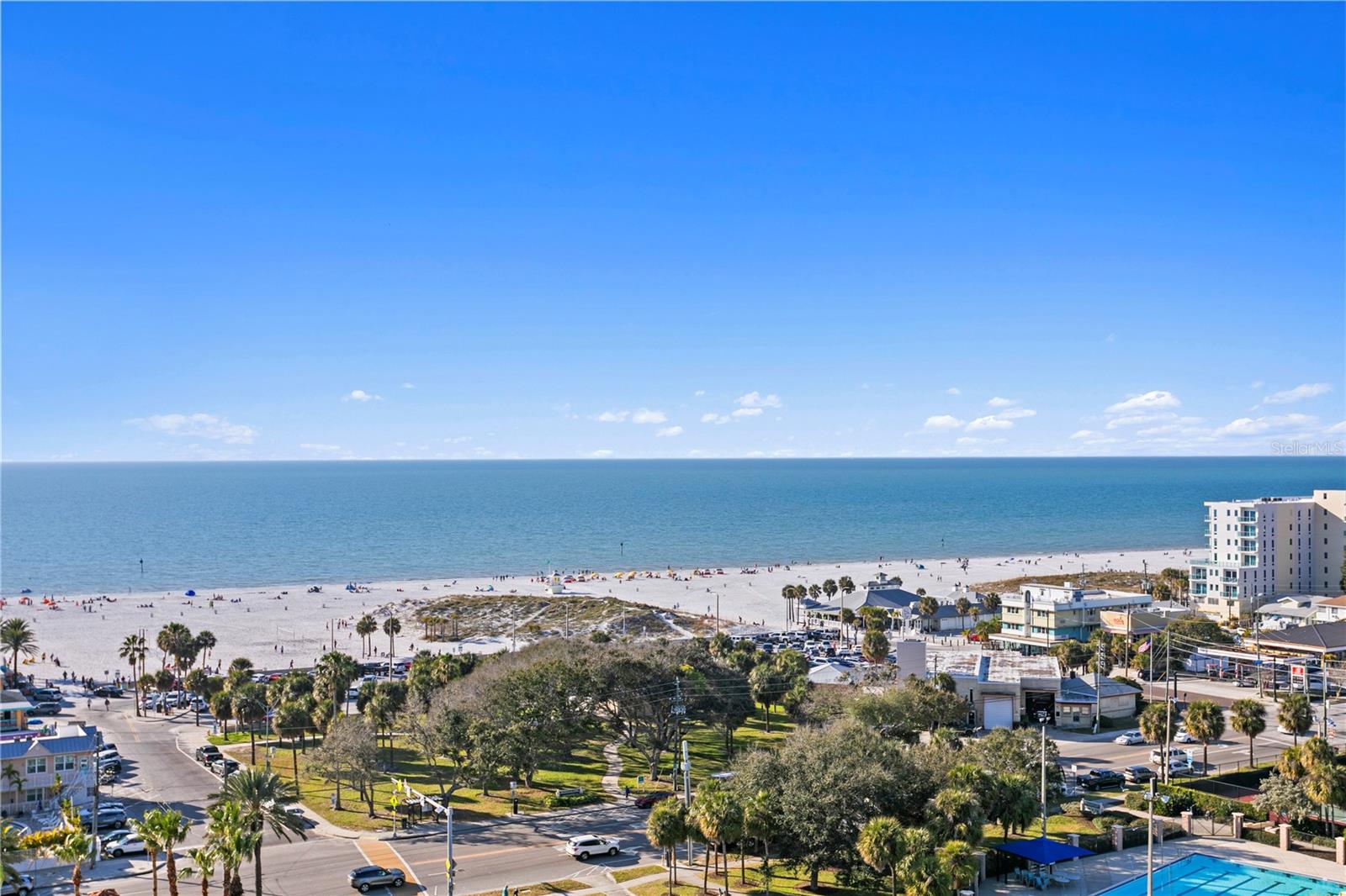 Image 42 of 54 For 521 Mandalay Avenue 1210