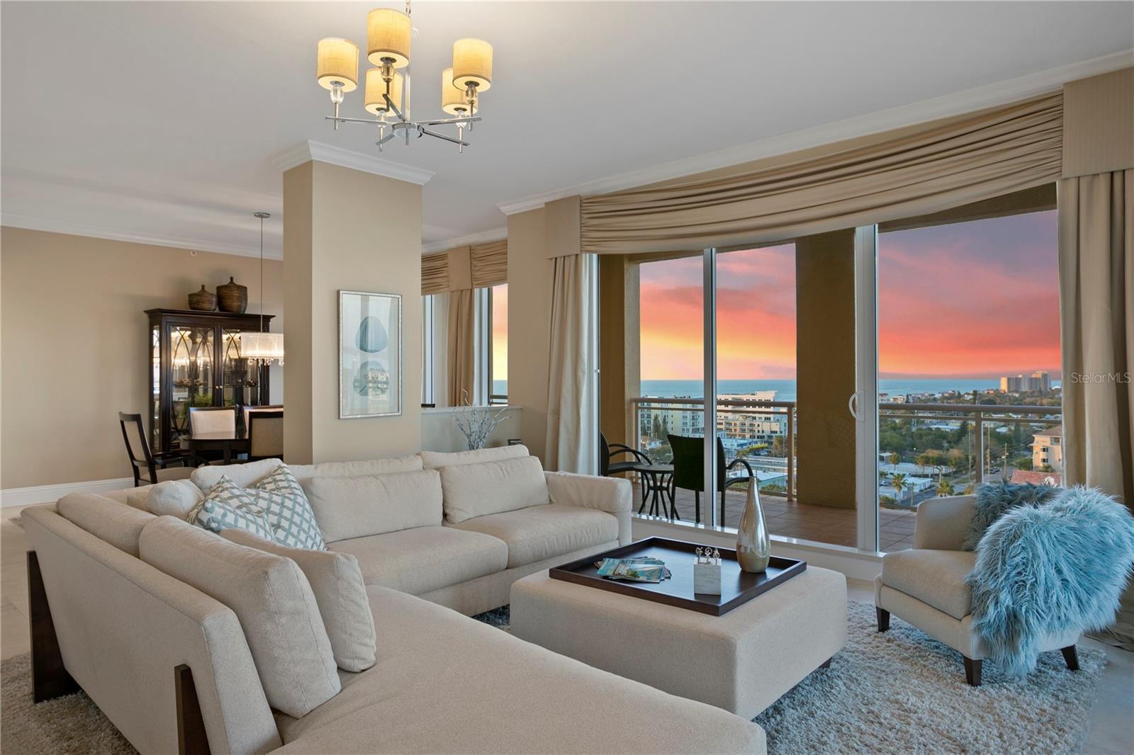 Image 5 of 54 For 521 Mandalay Avenue 1210