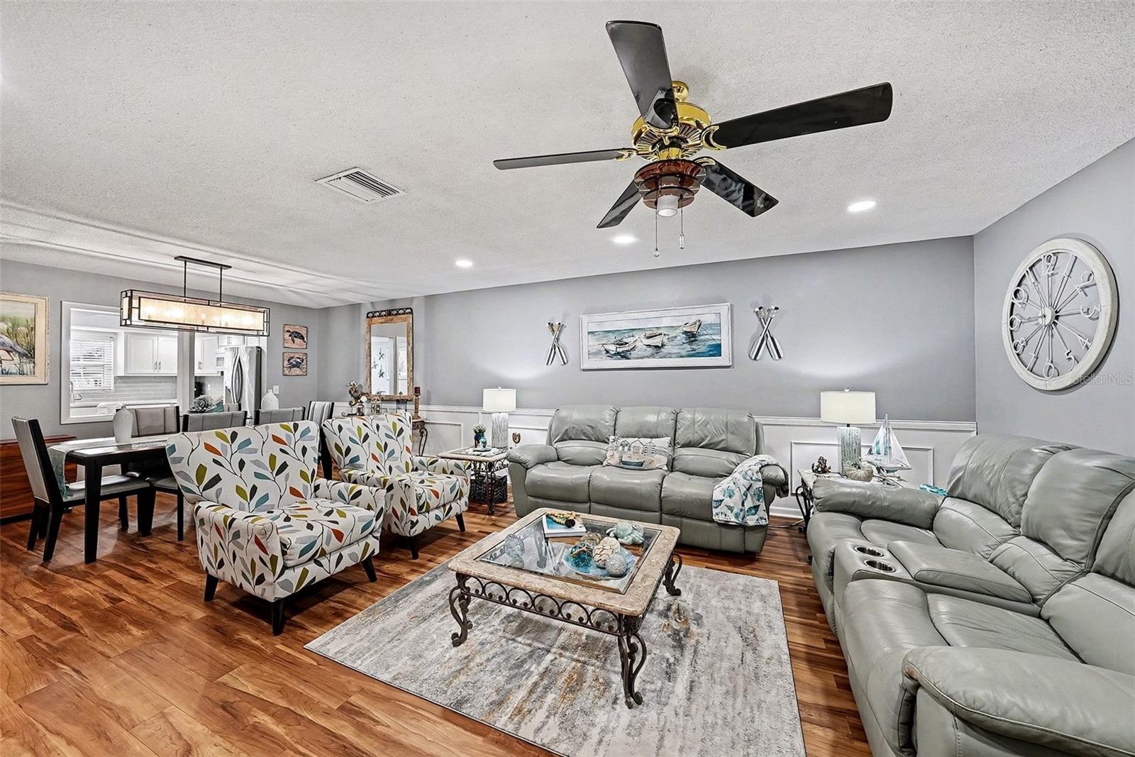 Image 11 of 28 For 1659 Lake Avenue 1