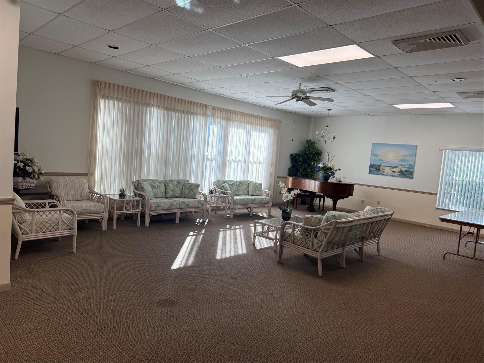 Image 22 of 28 For 1659 Lake Avenue 1