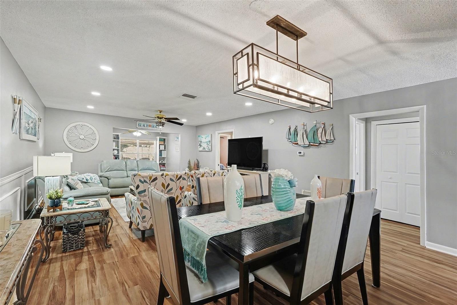 Image 7 of 28 For 1659 Lake Avenue 1