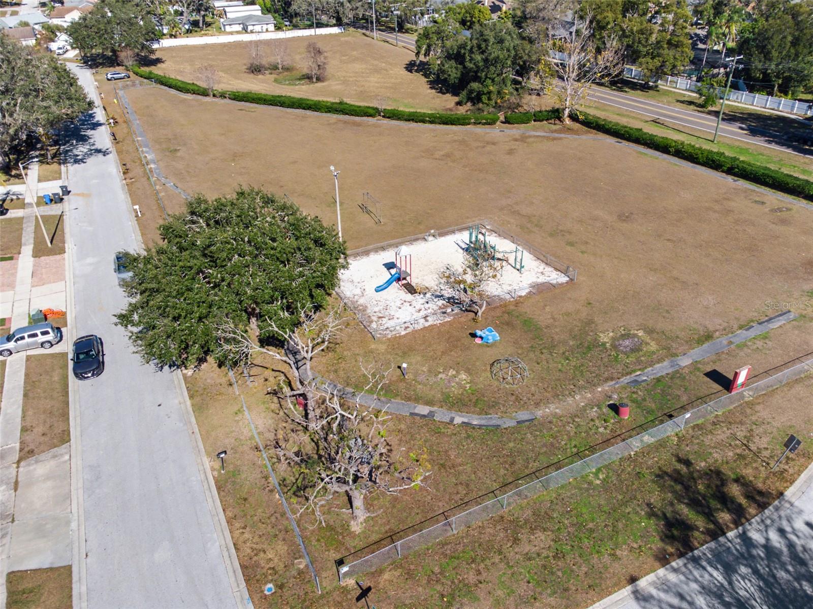 Image 22 of 23 For 2007 Paladin Court