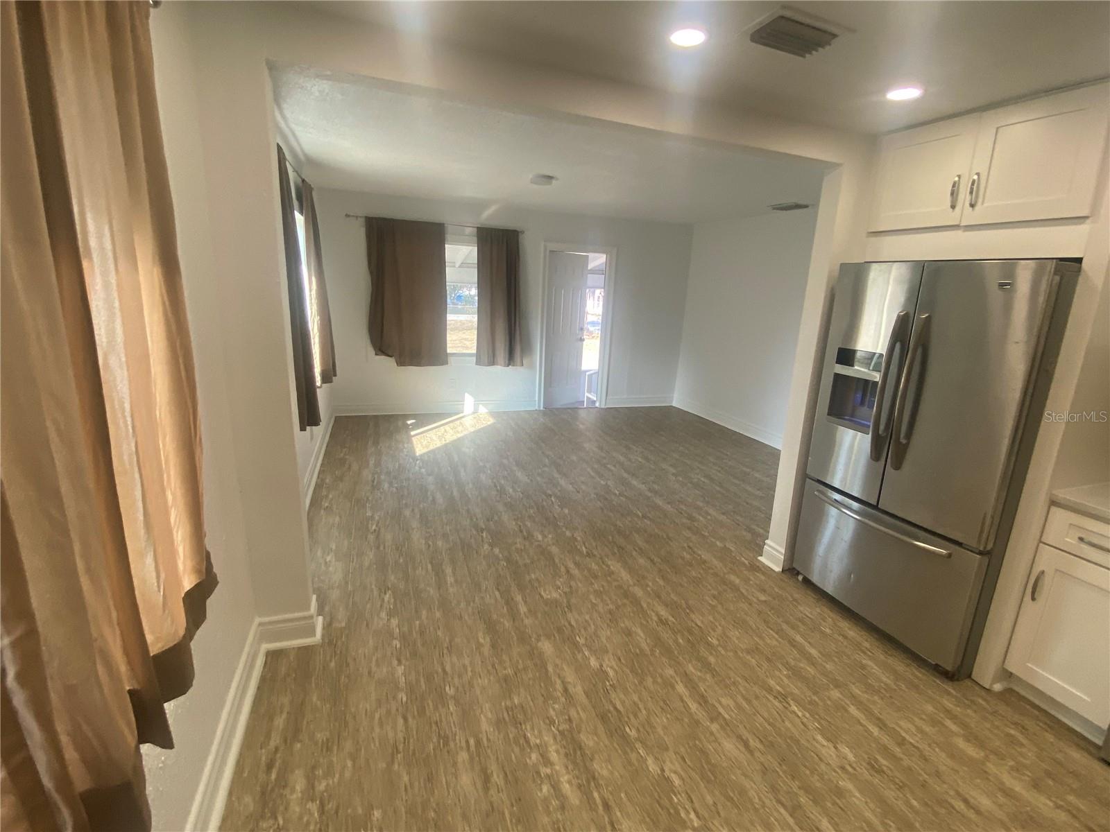 Image 38 of 68 For 2302 Cochran Street