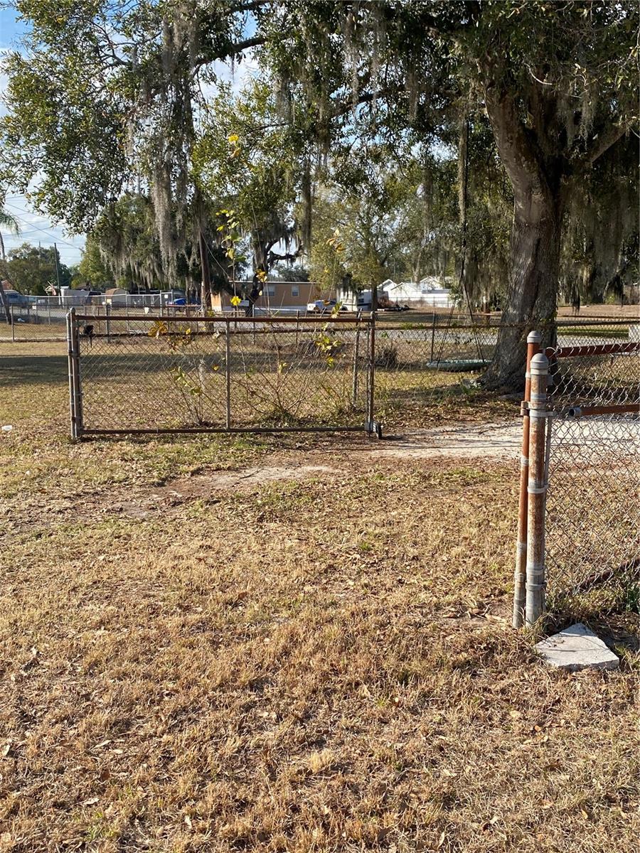 Image 5 of 68 For 2302 Cochran Street