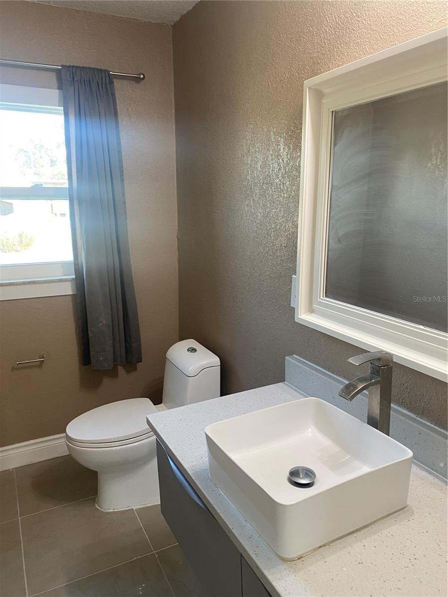 Image 54 of 68 For 2302 Cochran Street