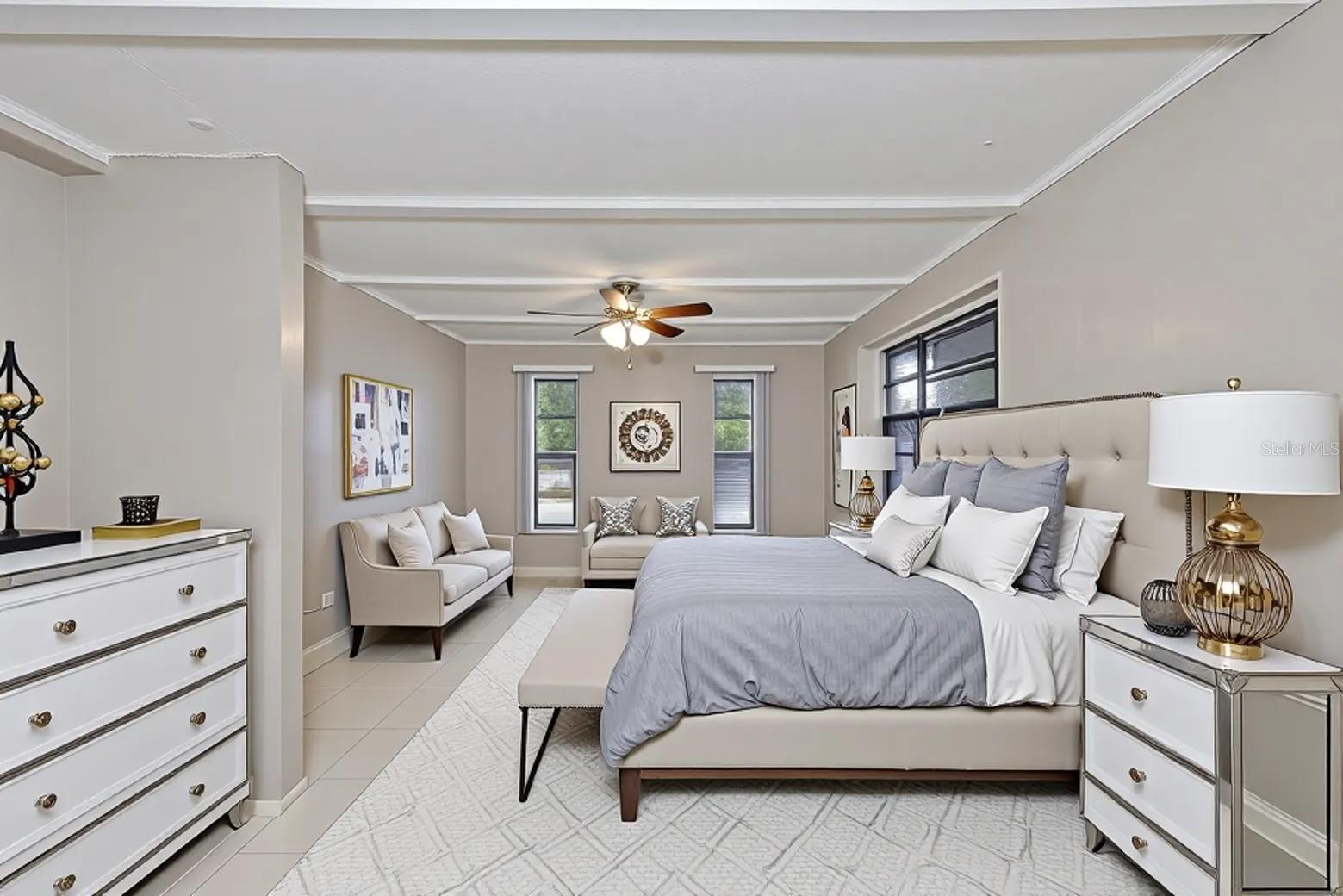 Image 16 of 39 For 72 Lake Shore Drive