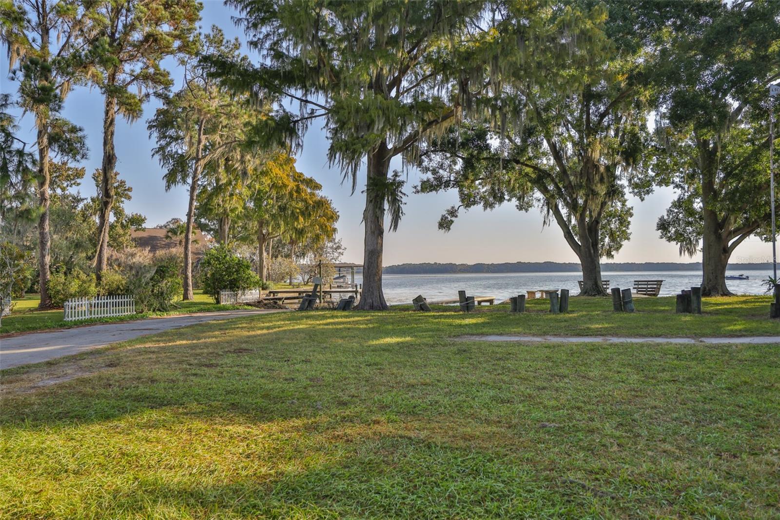 Image 39 of 39 For 72 Lake Shore Drive