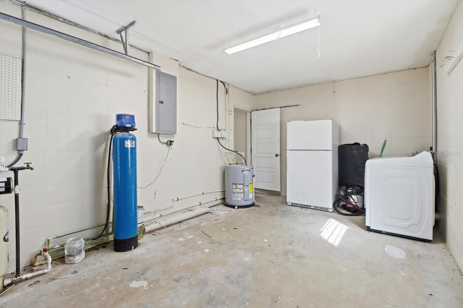 Image 21 of 45 For 1010 Bel Air Drive