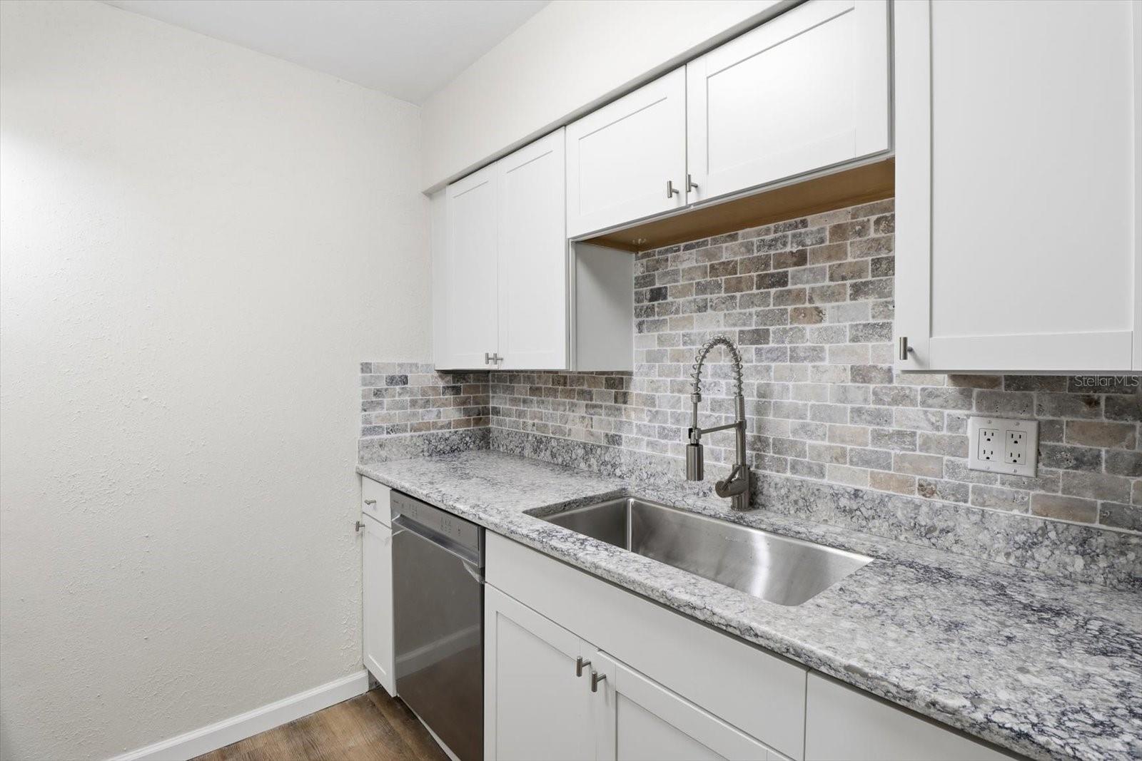 Image 32 of 45 For 1010 Bel Air Drive