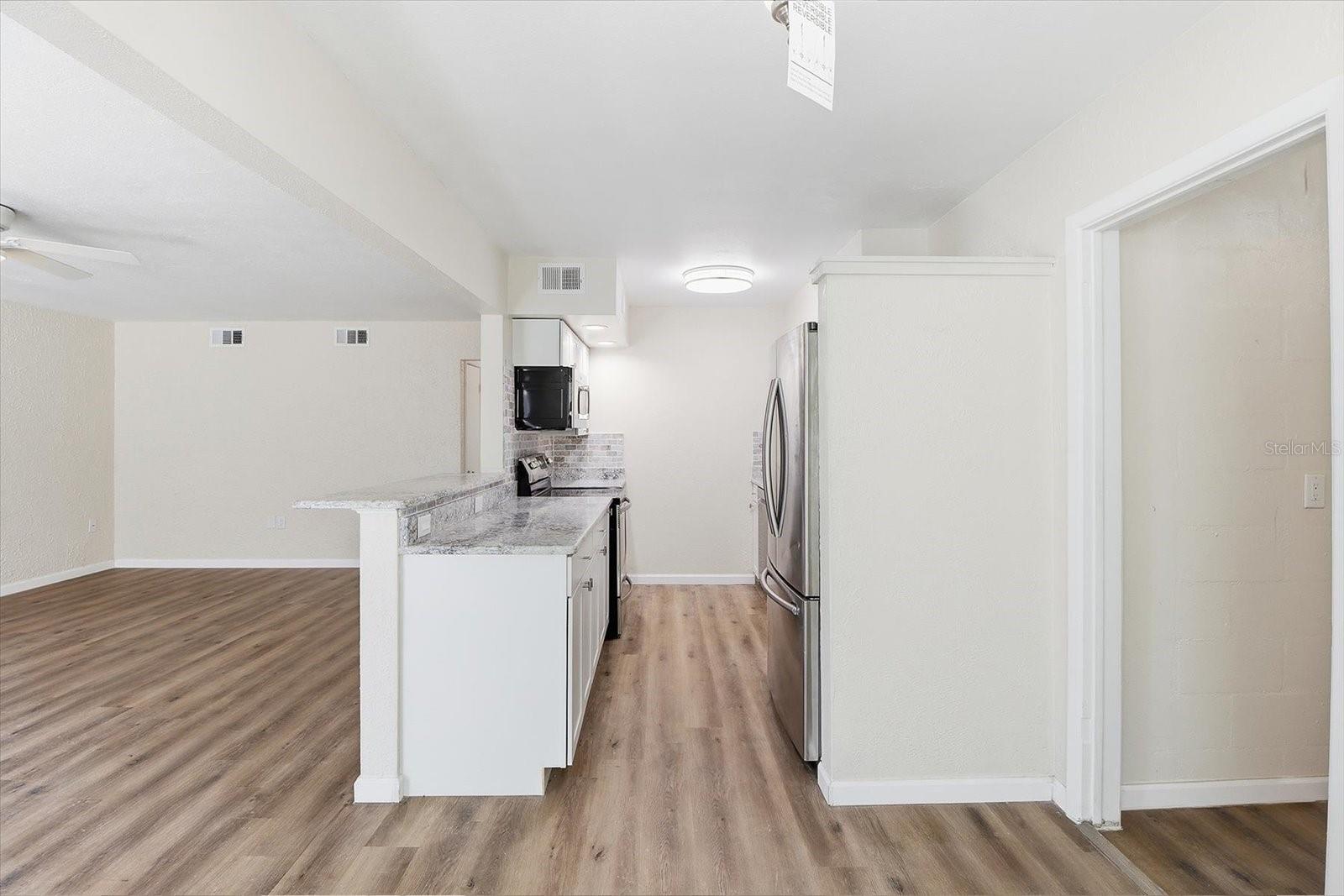 Image 34 of 45 For 1010 Bel Air Drive