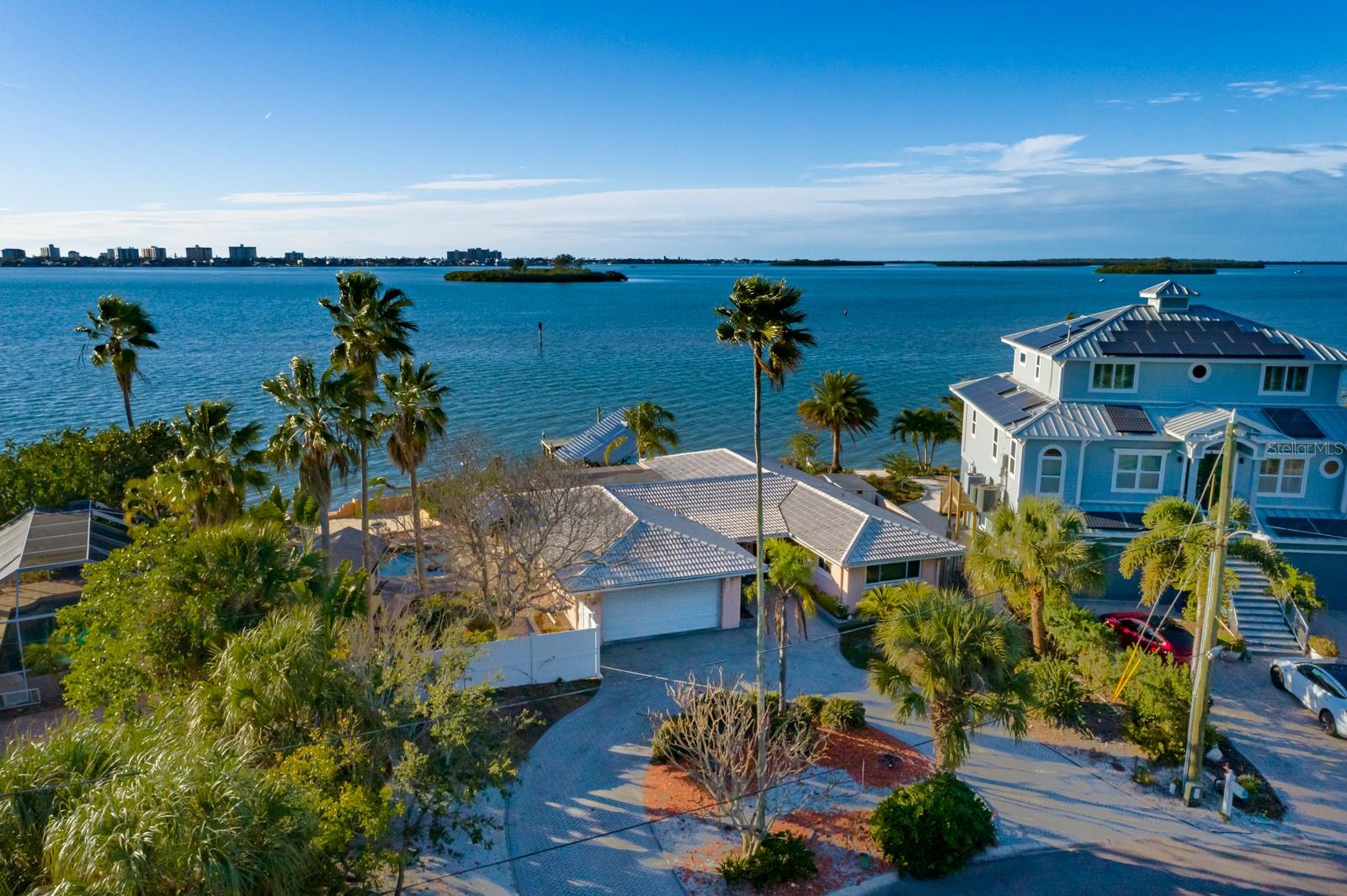 Details for 1844 Venetian Point Drive, CLEARWATER, FL 33755