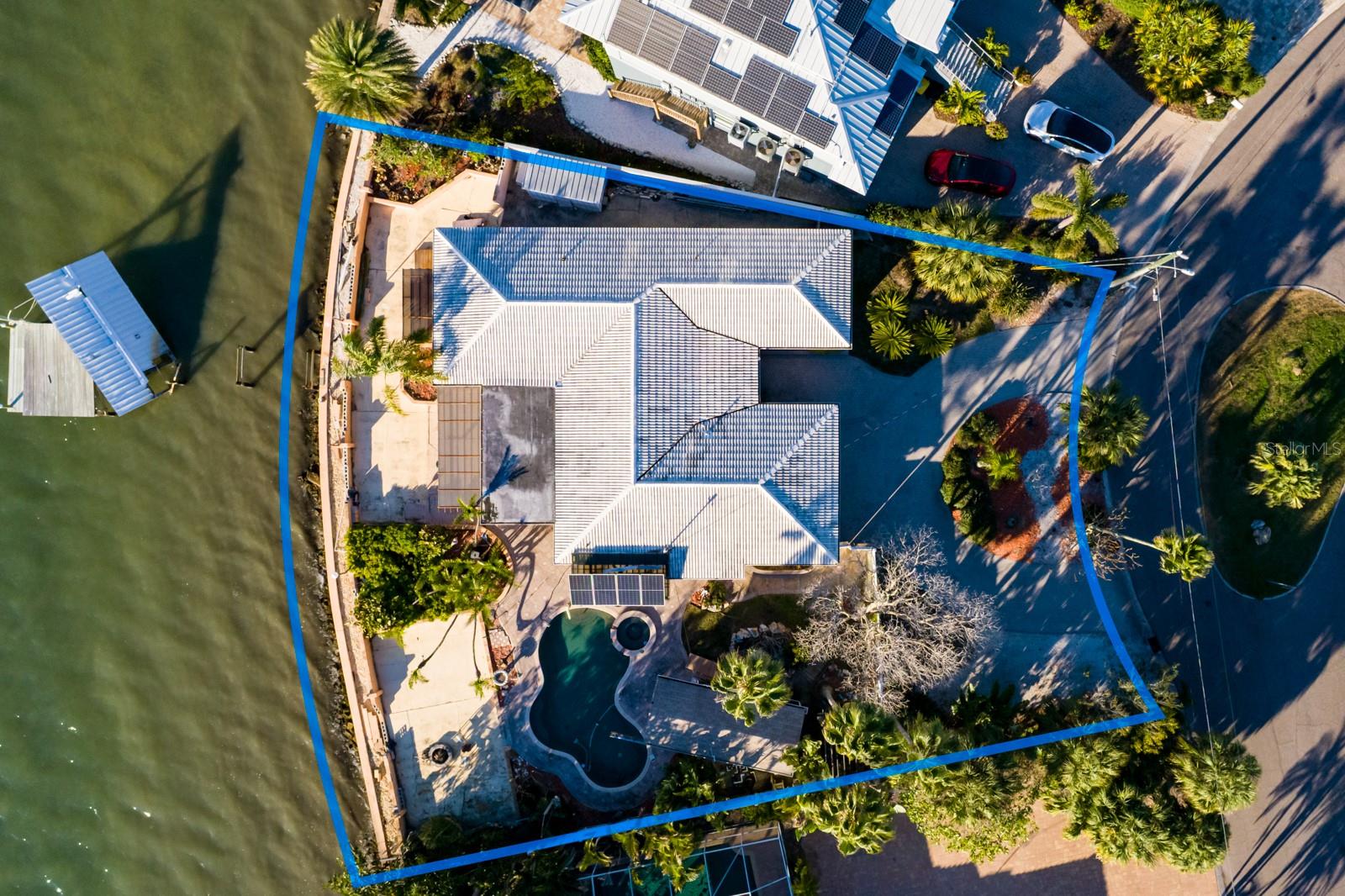 Image 12 of 38 For 1844 Venetian Point Drive