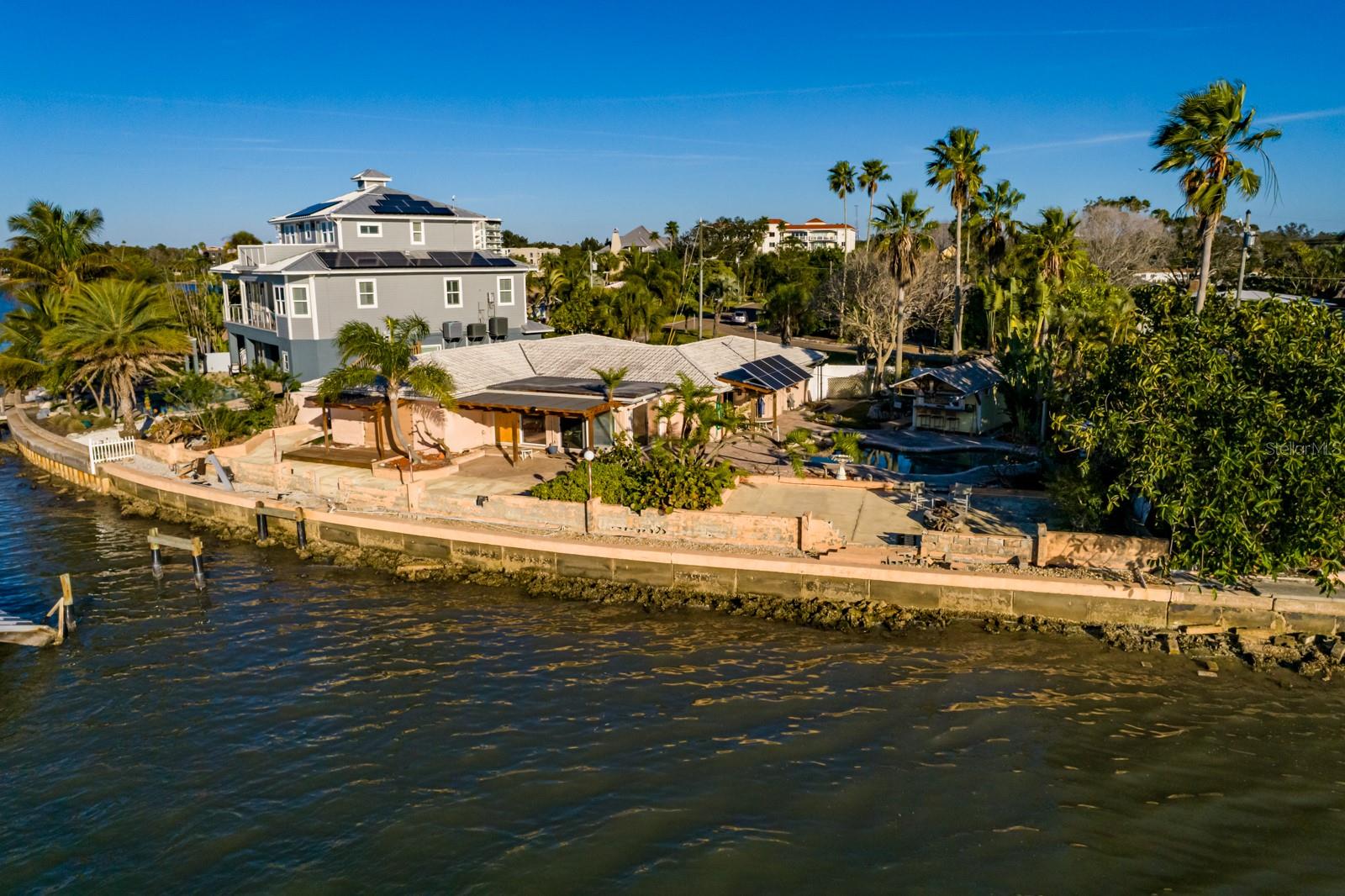 Image 25 of 38 For 1844 Venetian Point Drive