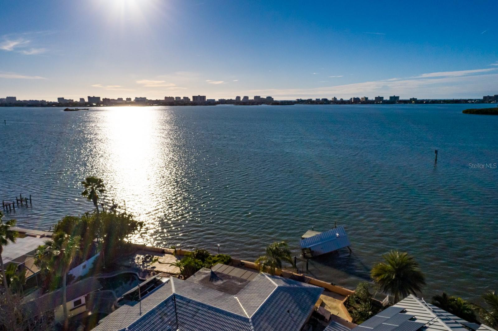 Image 27 of 38 For 1844 Venetian Point Drive