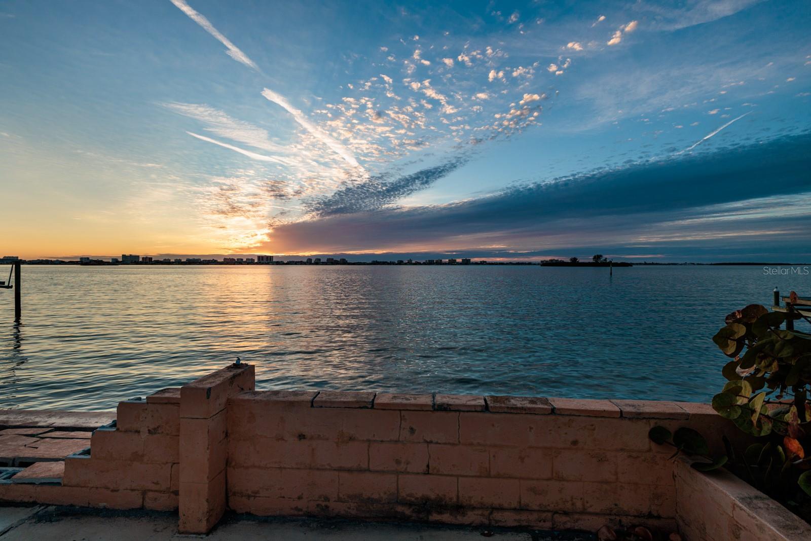 Image 7 of 38 For 1844 Venetian Point Drive