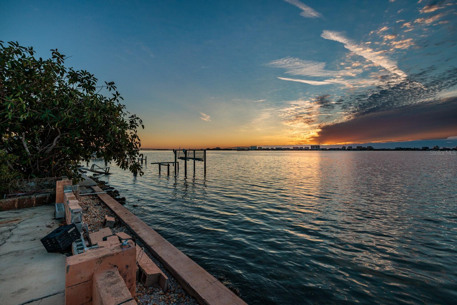 Image 8 of 38 For 1844 Venetian Point Drive