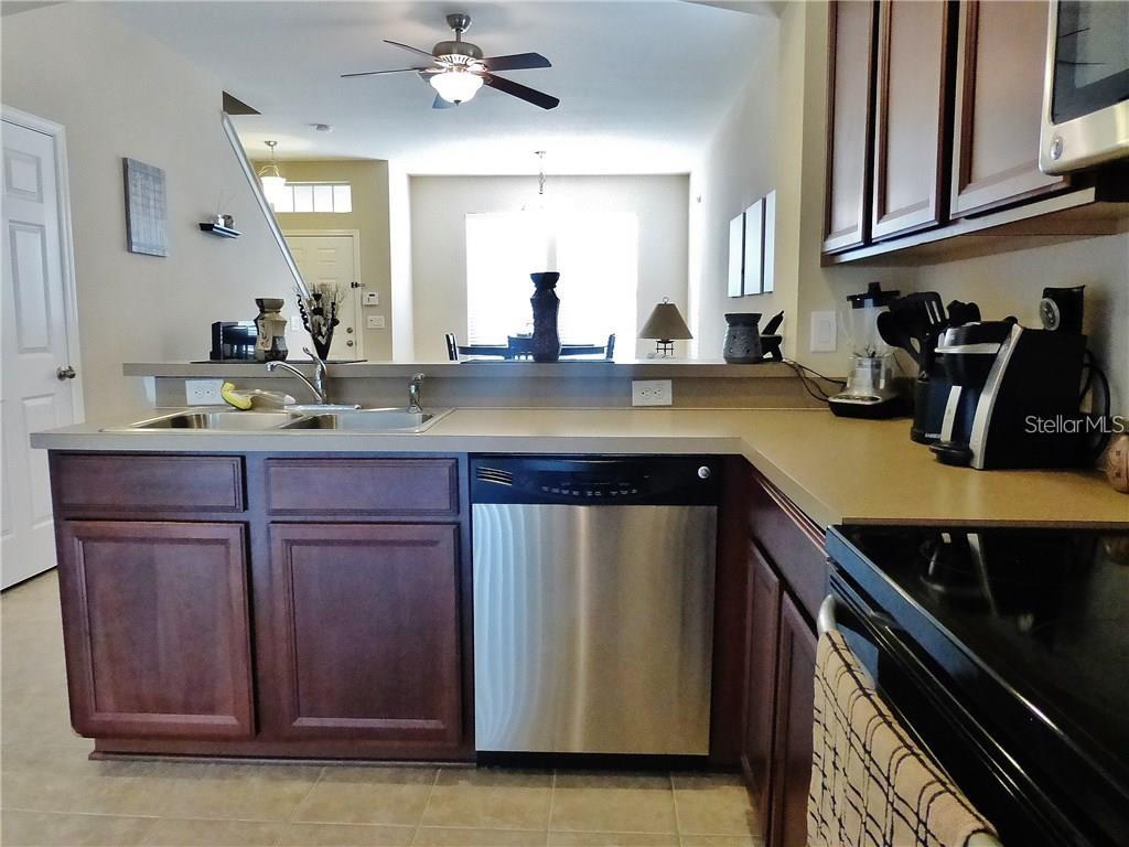 Image 6 of 14 For 8904 Red Beechwood Court