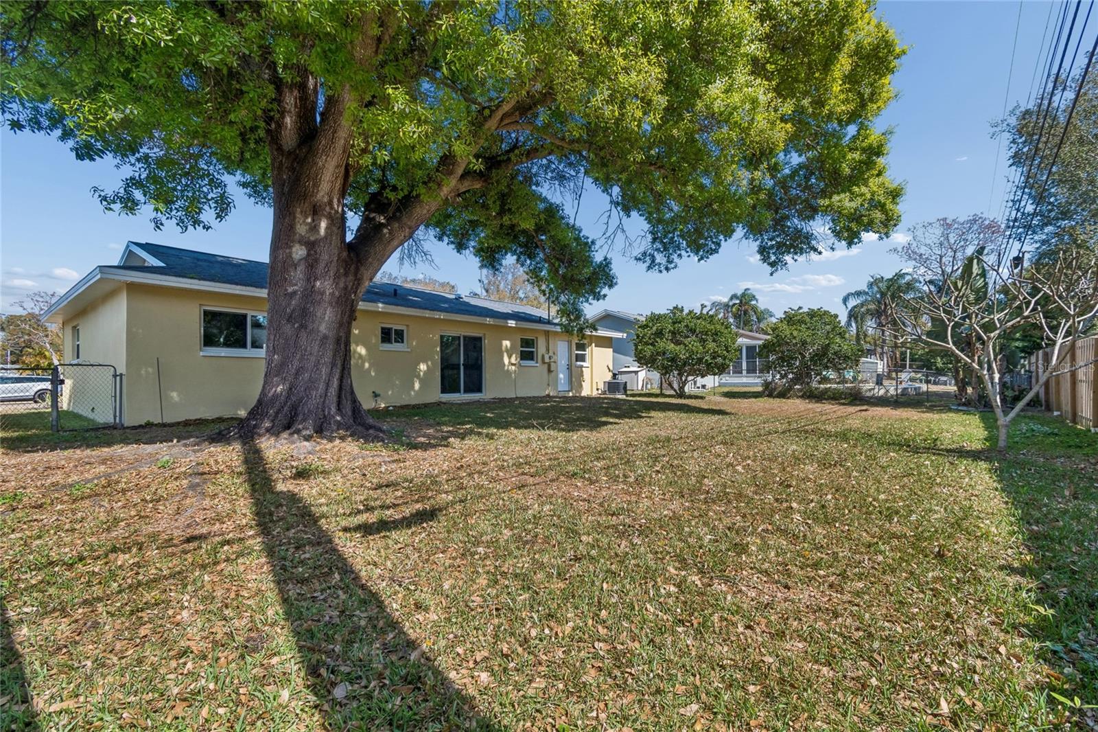 Image 31 of 42 For 145 Avon Drive