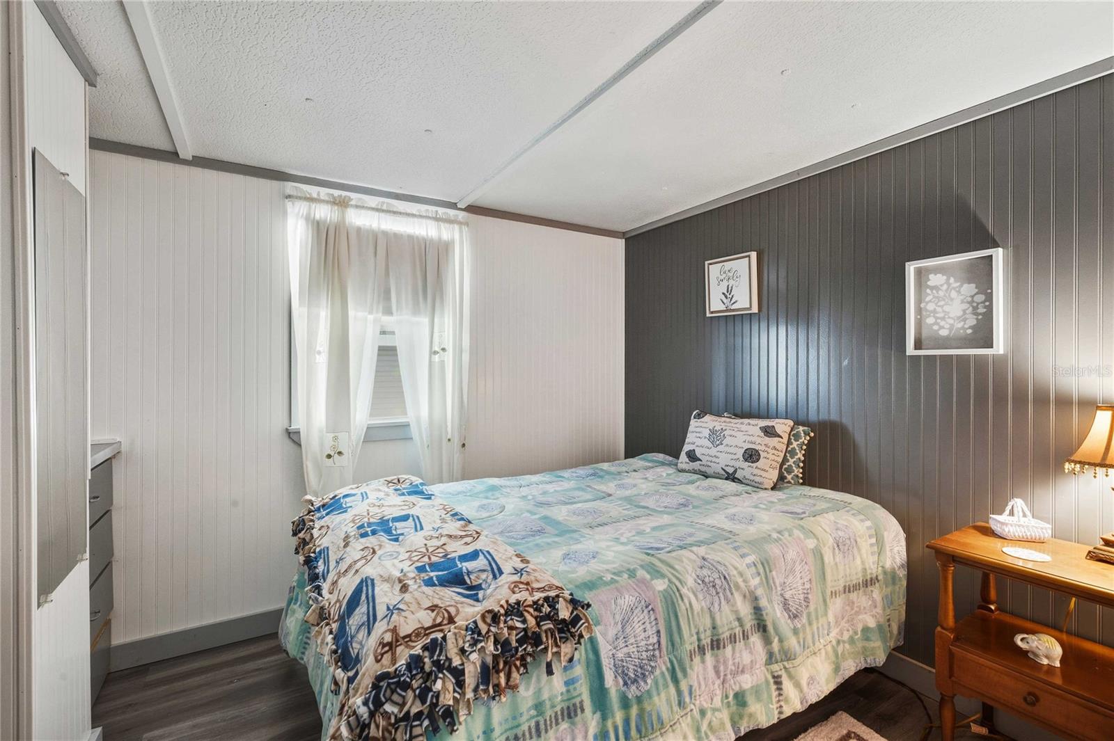 Image 14 of 44 For 37020 Lois Avenue