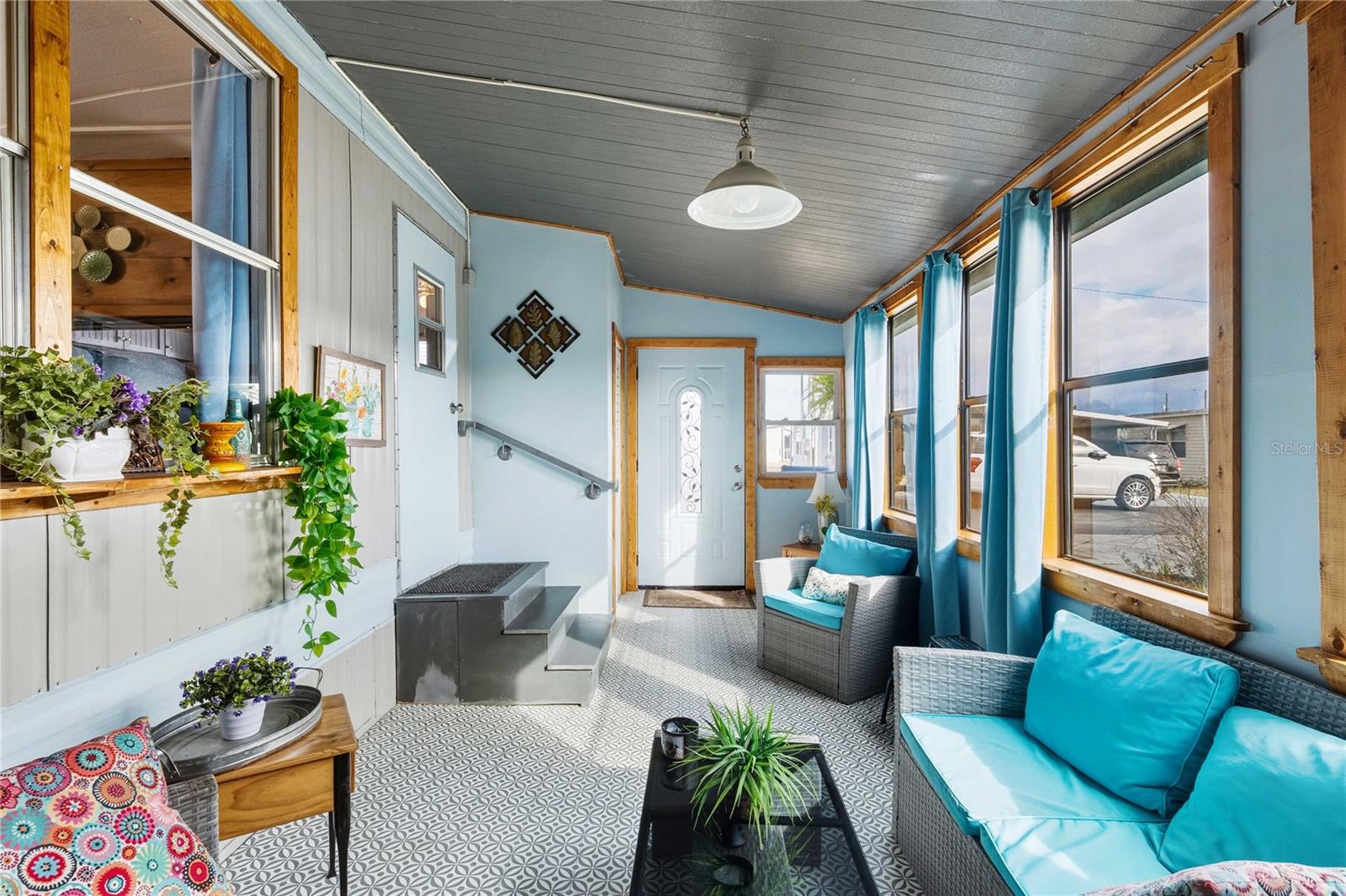 Image 15 of 44 For 37020 Lois Avenue