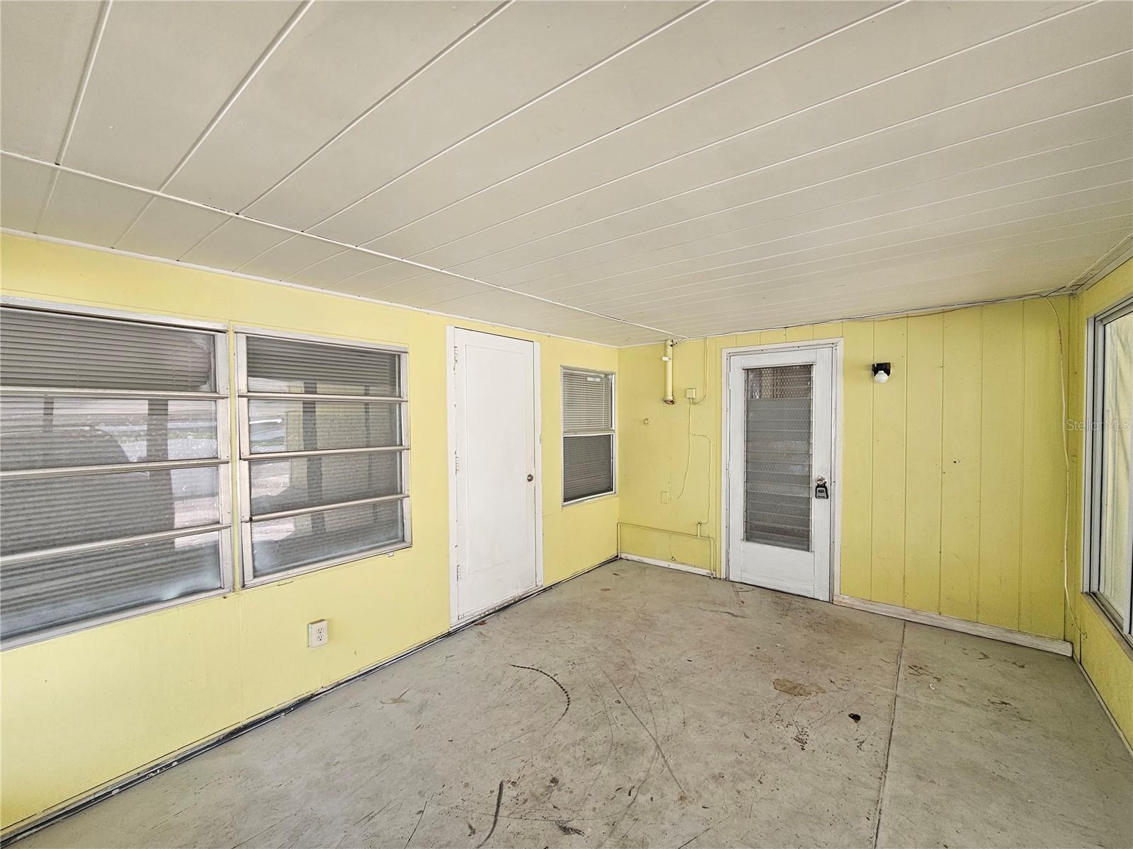 Image 24 of 27 For 5706 Dr Martin Luther King Jr Street N