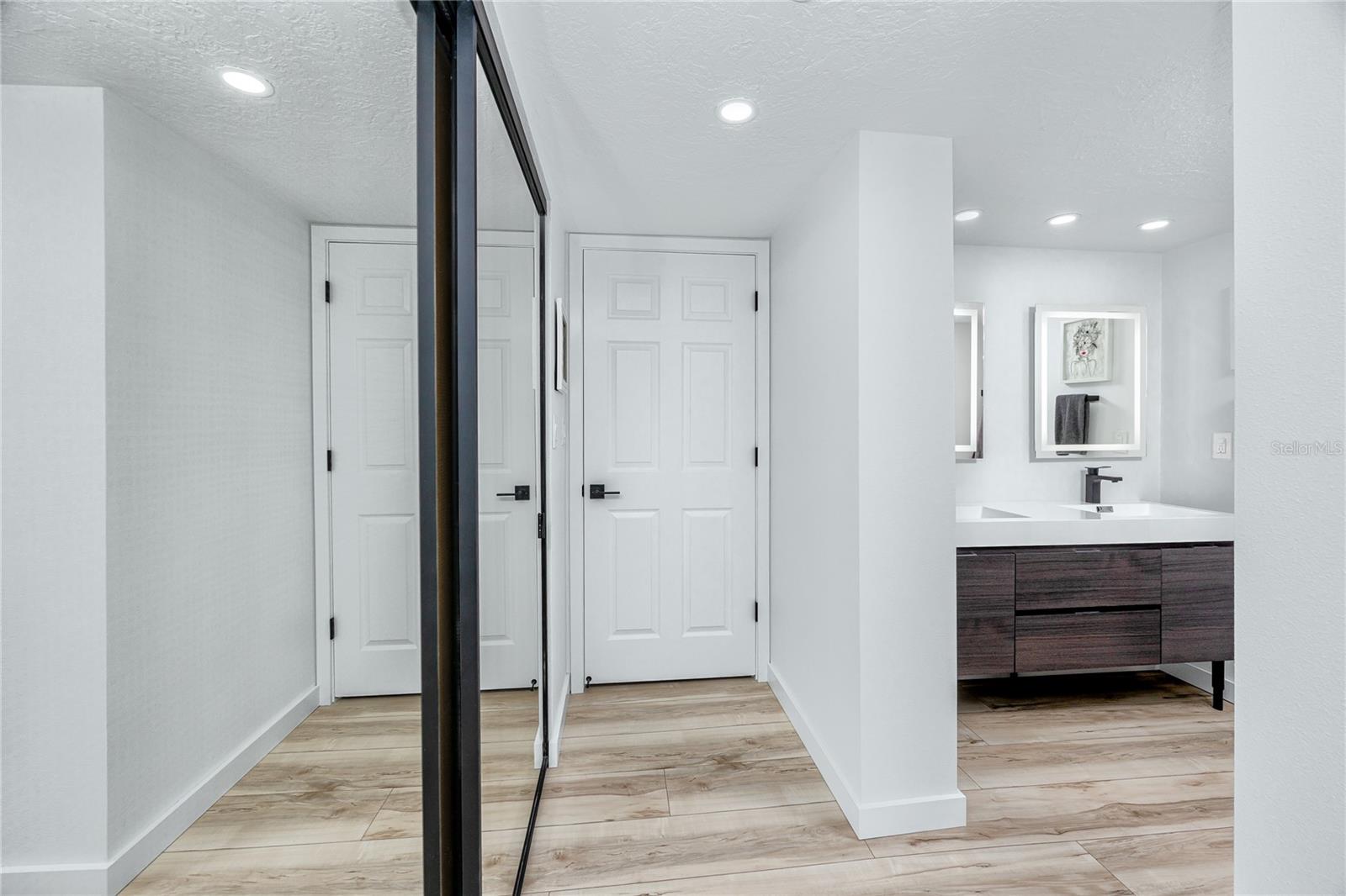 Image 22 of 43 For 17940 Gulf Boulevard 16a