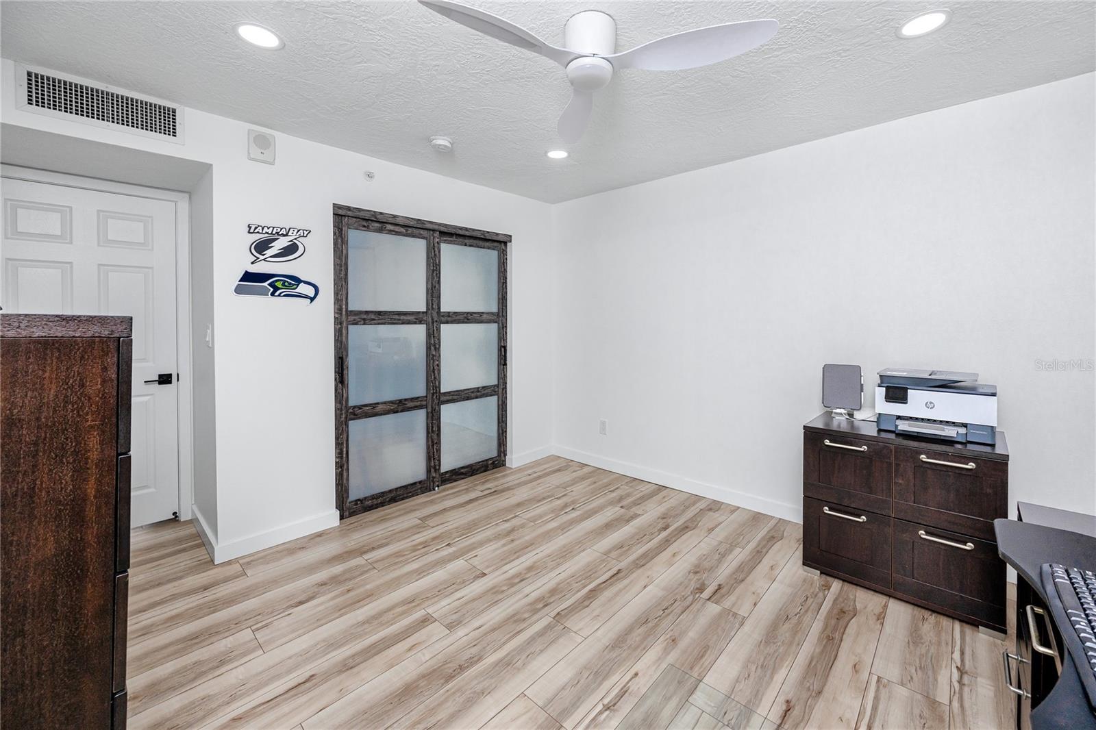 Image 25 of 43 For 17940 Gulf Boulevard 16a