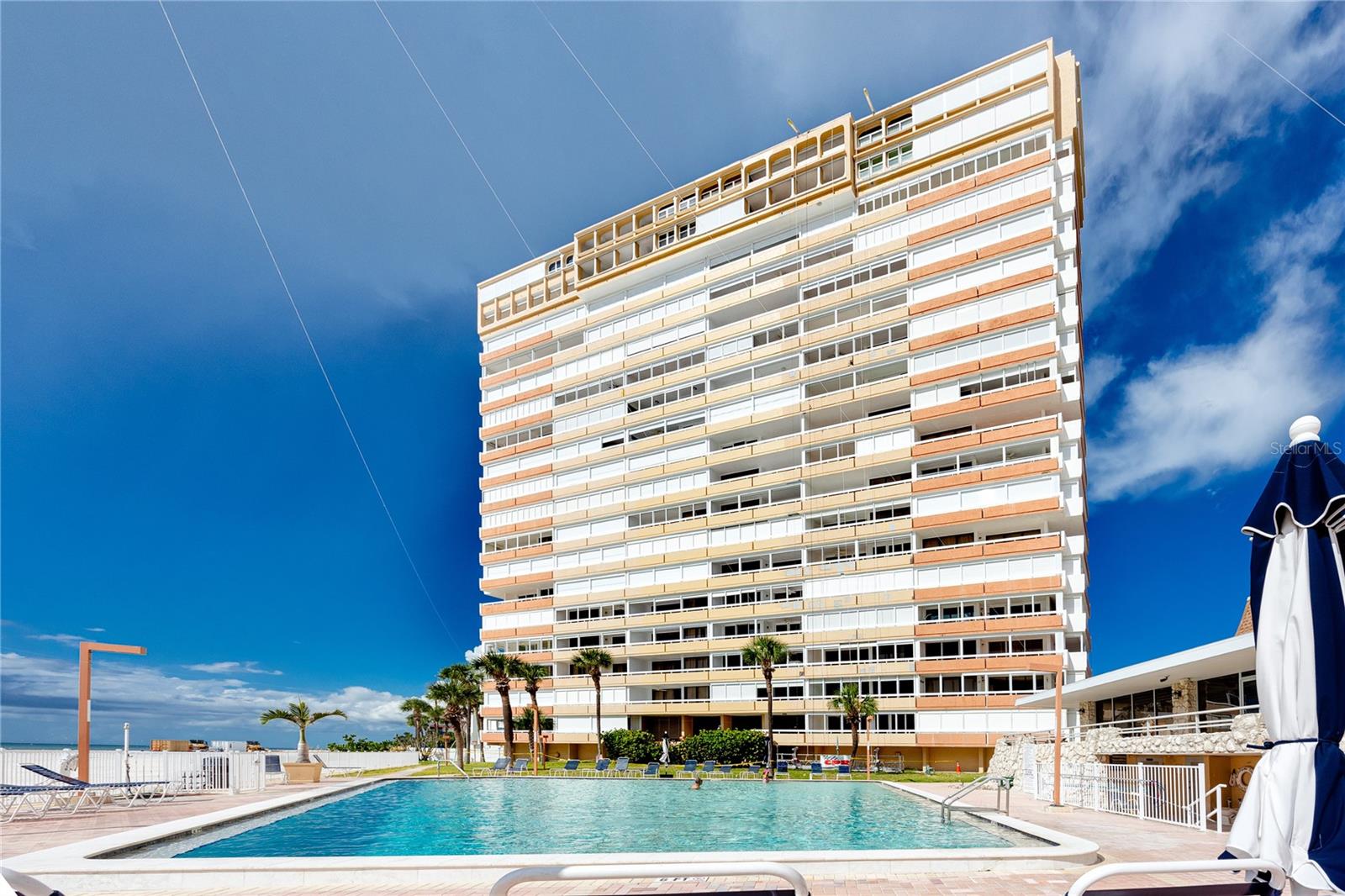 Image 35 of 43 For 17940 Gulf Boulevard 16a