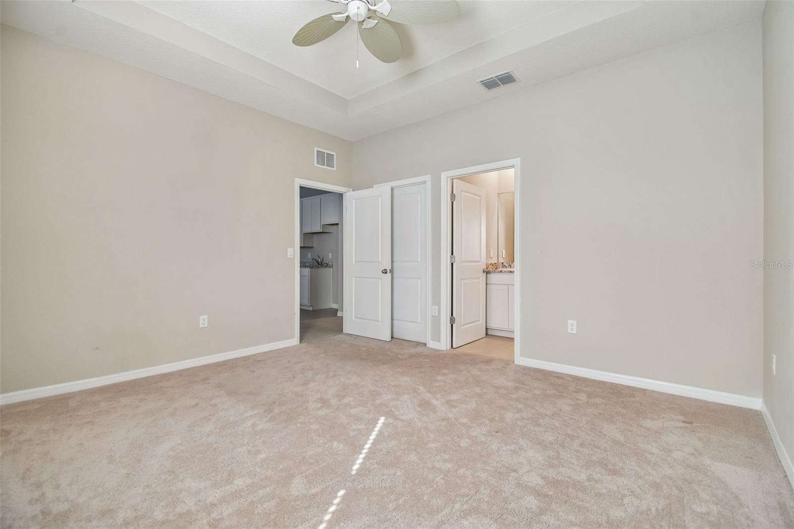 Image 20 of 67 For 12436 Shining Willow Street