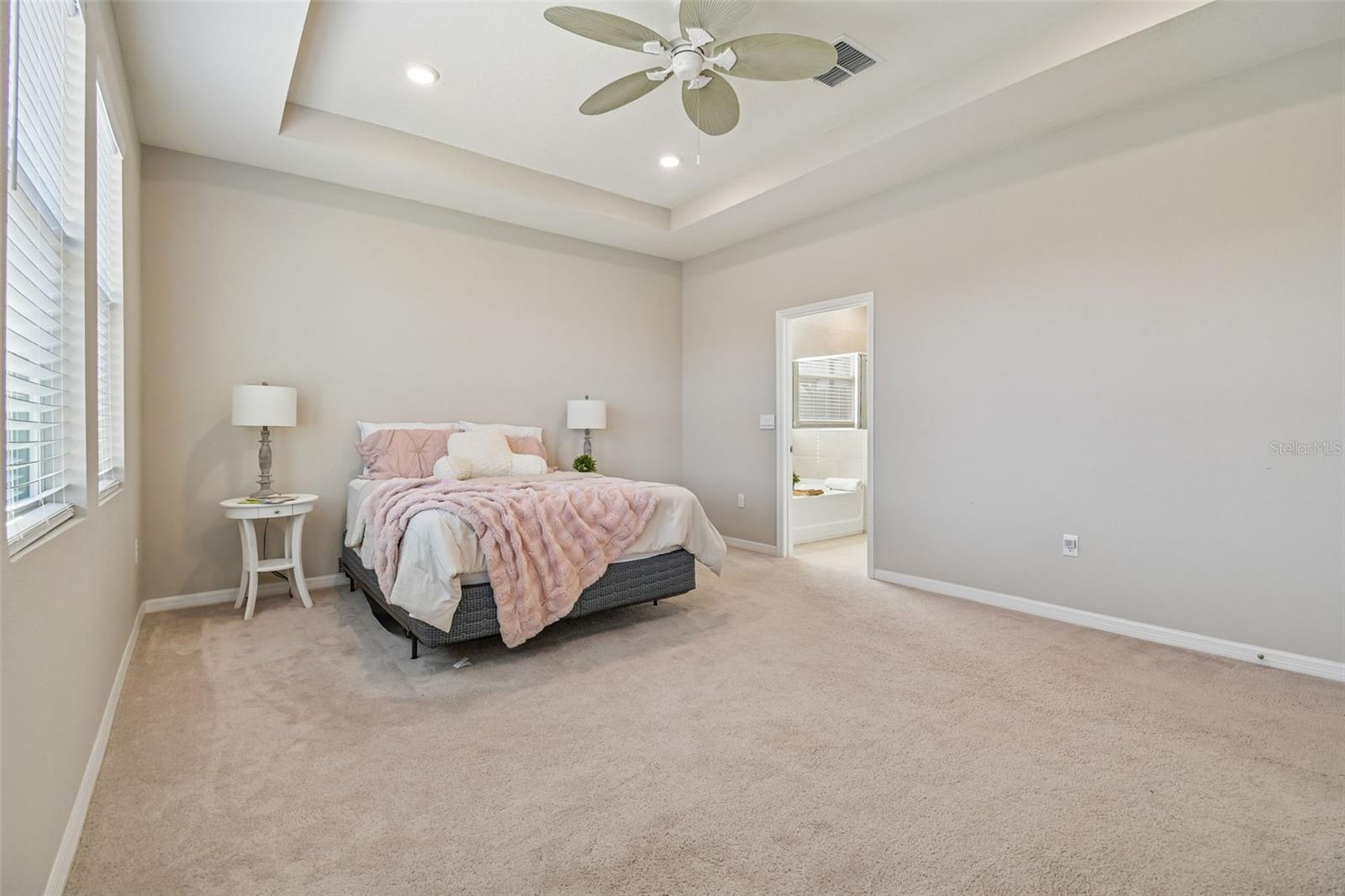 Image 39 of 67 For 12436 Shining Willow Street