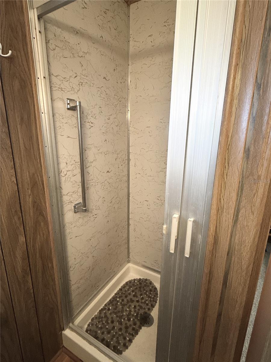 Image 14 of 29 For 672 Mount Piney Avenue Ne 699