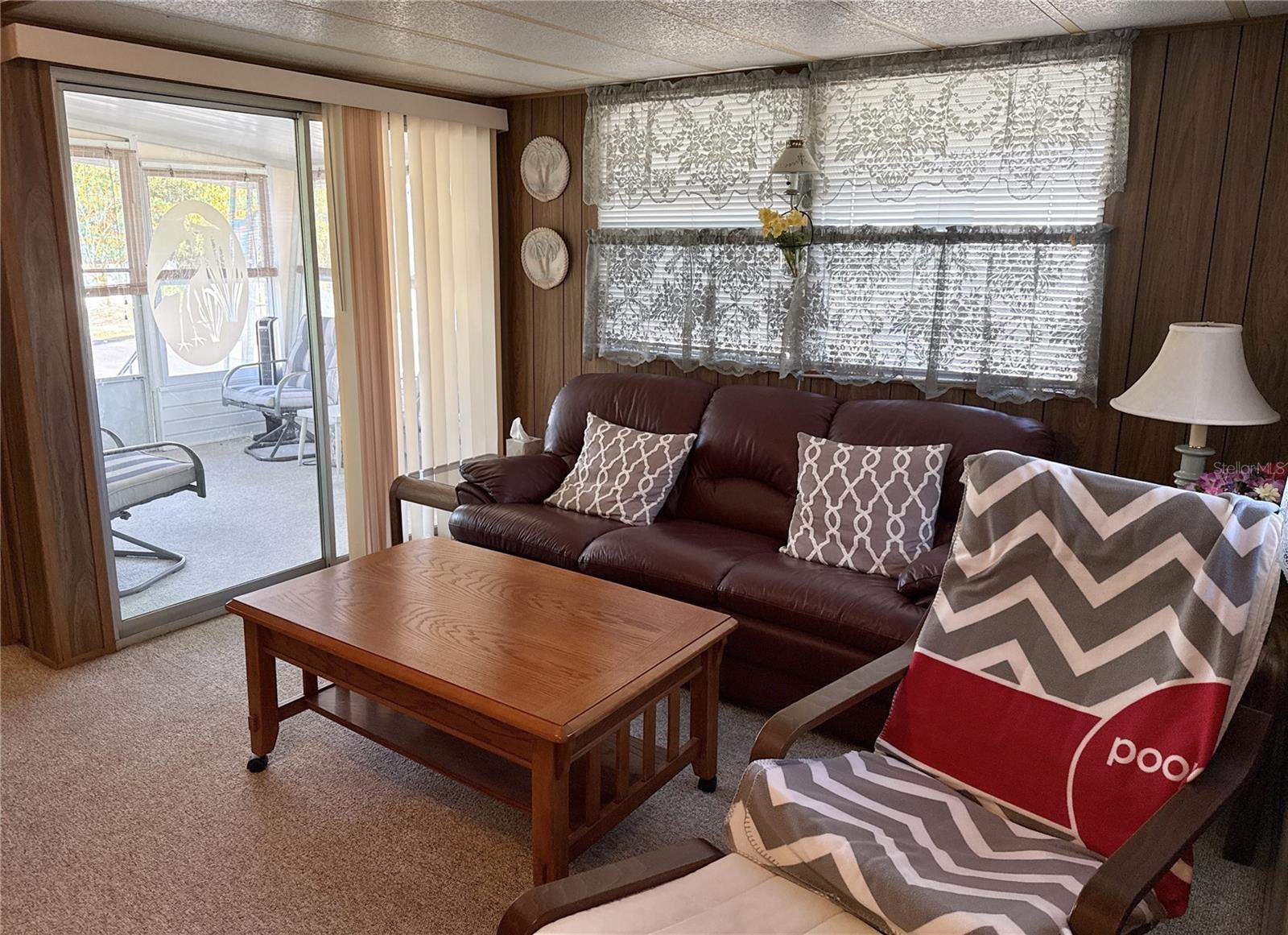 Image 15 of 29 For 672 Mount Piney Avenue Ne 699