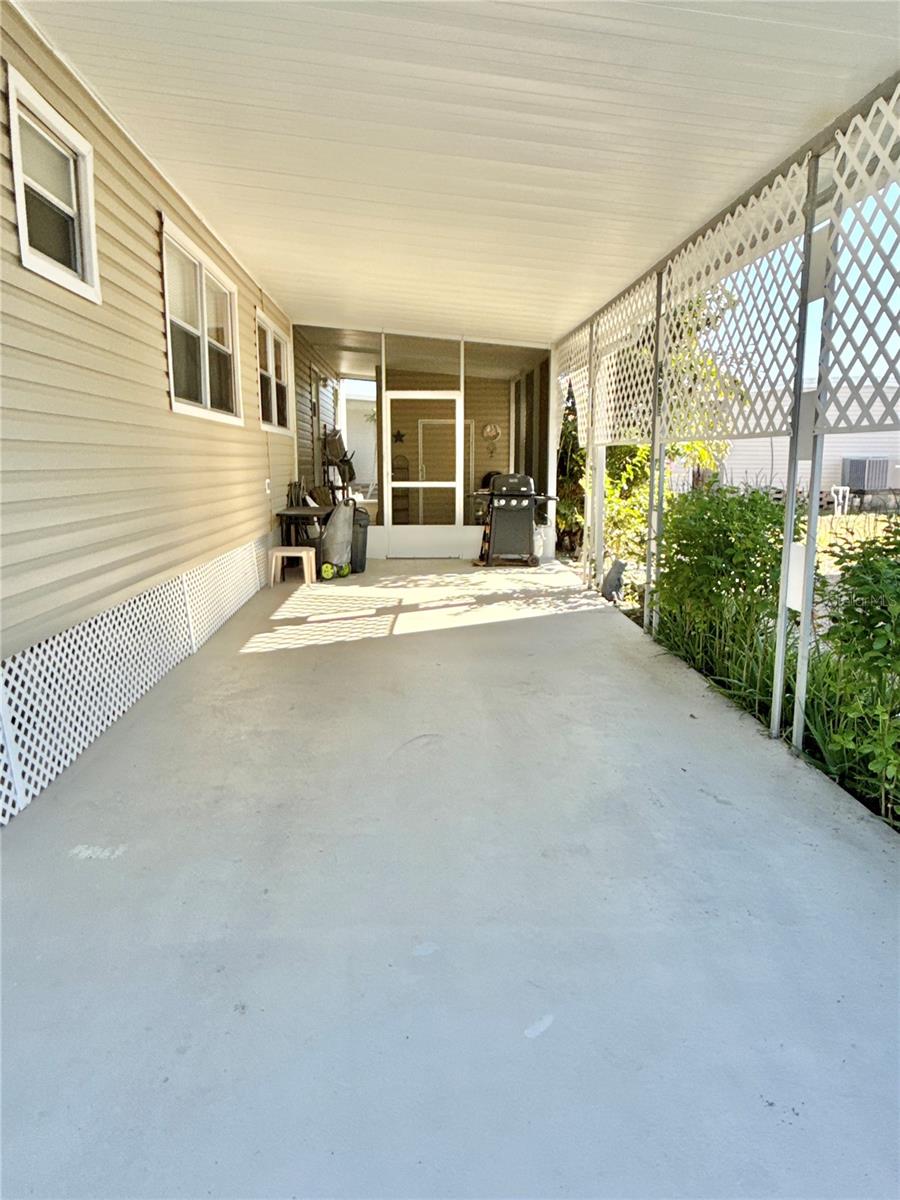 Image 20 of 29 For 672 Mount Piney Avenue Ne 699