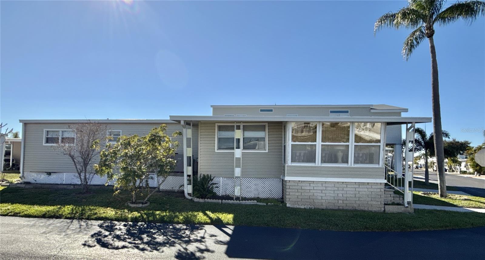 Image 21 of 29 For 672 Mount Piney Avenue Ne 699