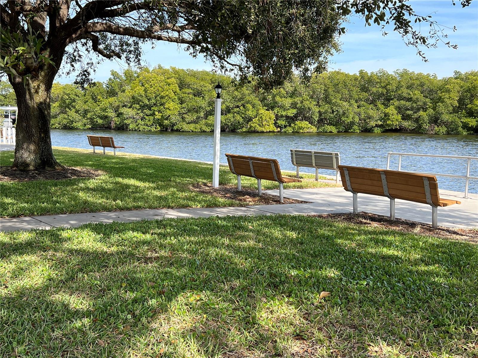 Image 25 of 29 For 672 Mount Piney Avenue Ne 699