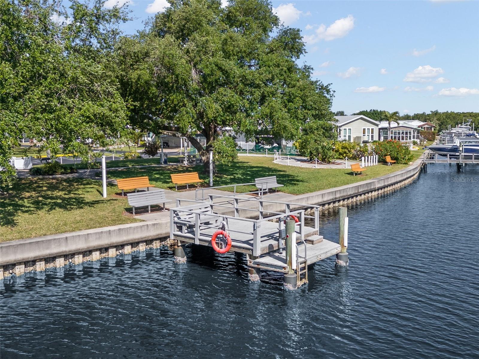 Image 26 of 29 For 672 Mount Piney Avenue Ne 699