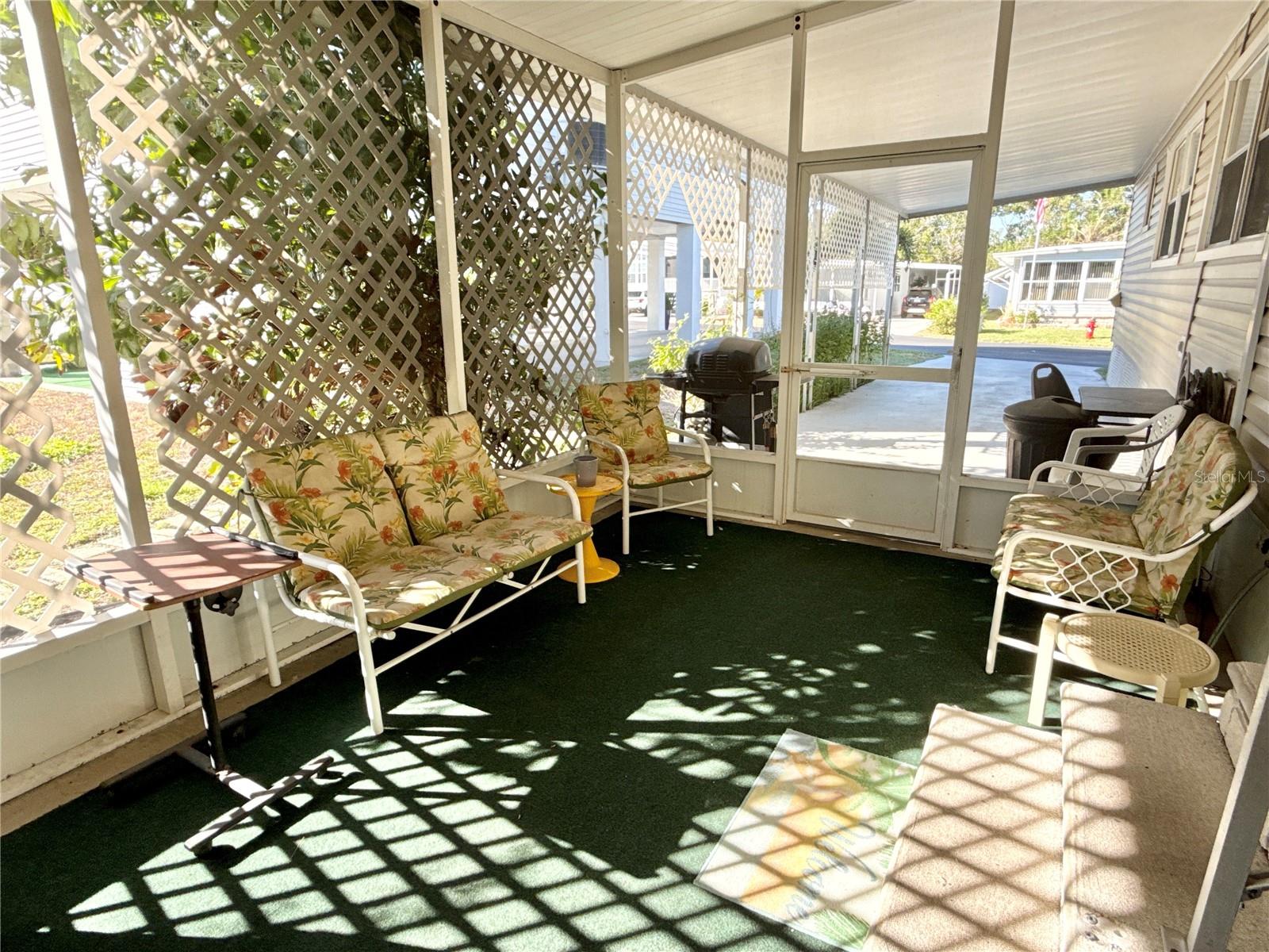 Image 3 of 29 For 672 Mount Piney Avenue Ne 699