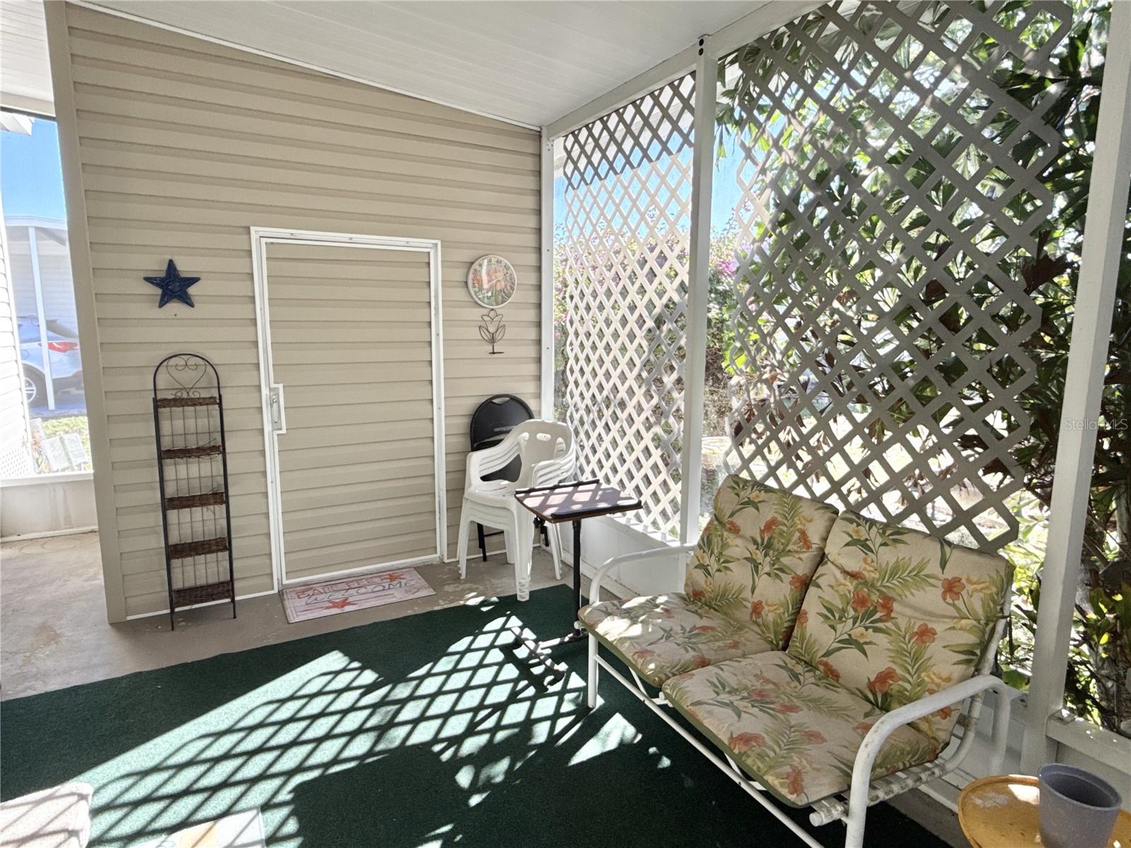 Image 4 of 29 For 672 Mount Piney Avenue Ne 699