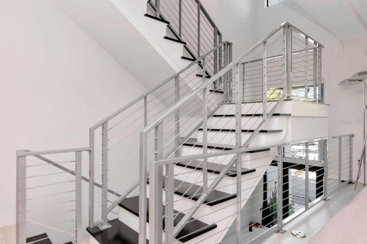 Listing photo id 26 for 2810 Barcelona Street