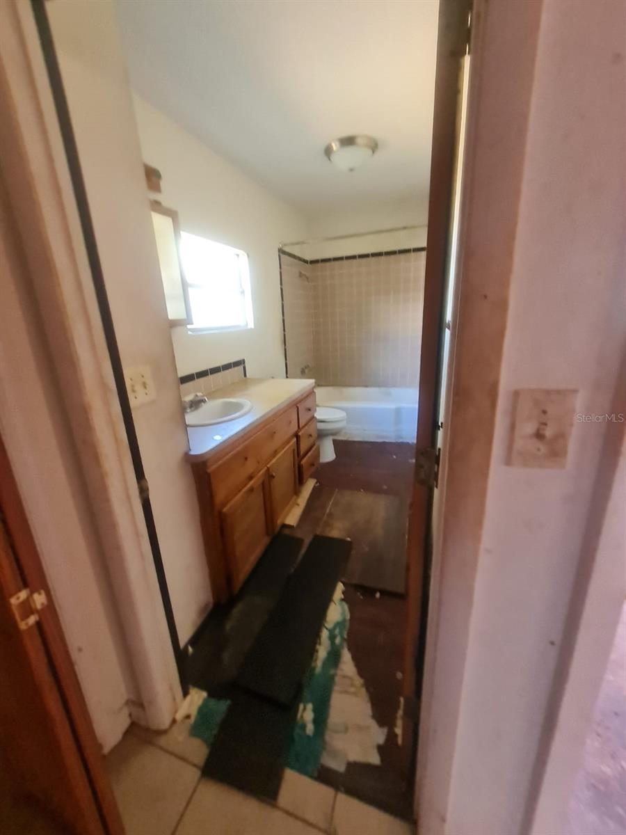 Image 15 of 33 For 5241 67th Street N