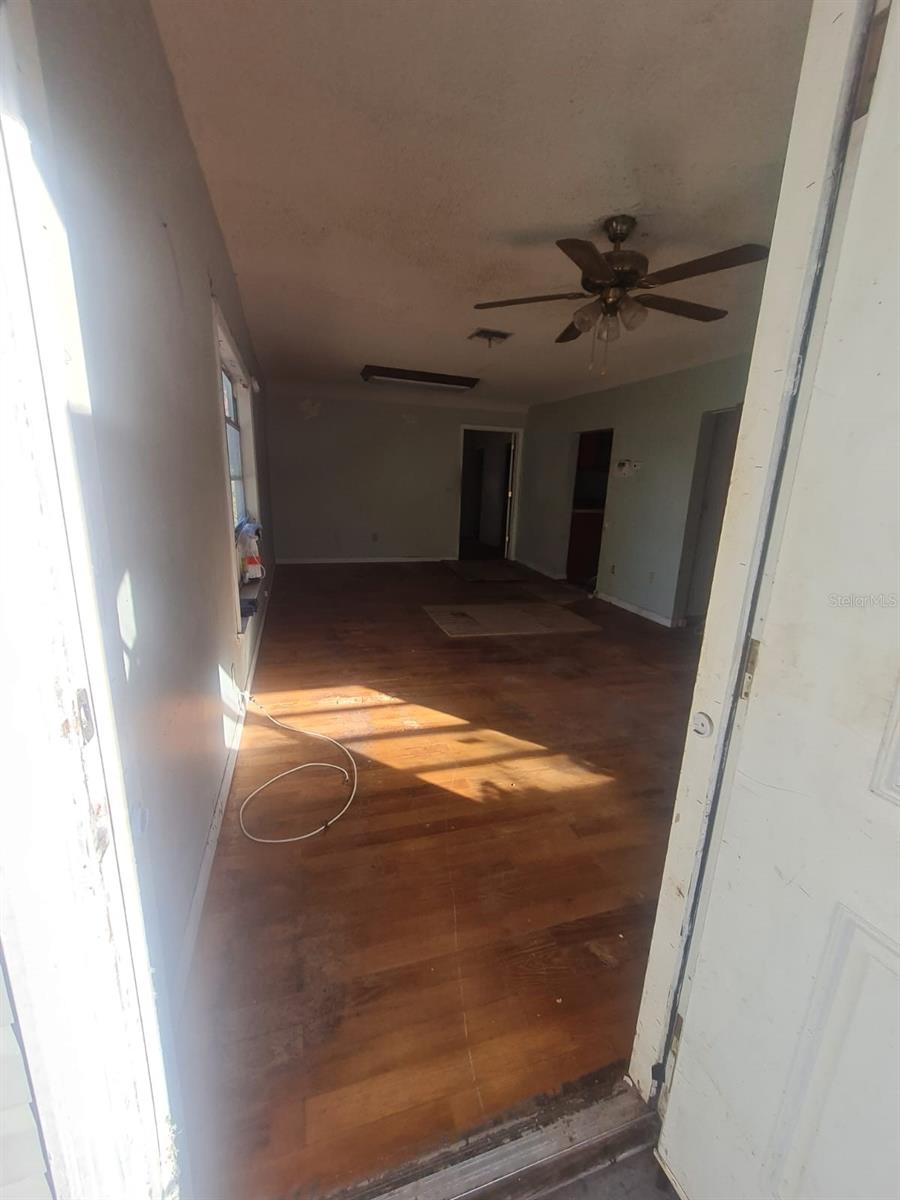 Image 29 of 33 For 5241 67th Street N