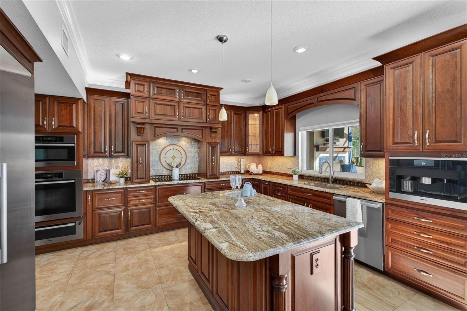 Listing photo id 14 for 12404 Maidstone Court