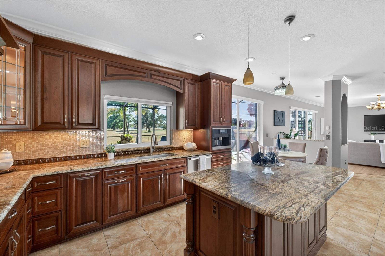 Listing photo id 19 for 12404 Maidstone Court