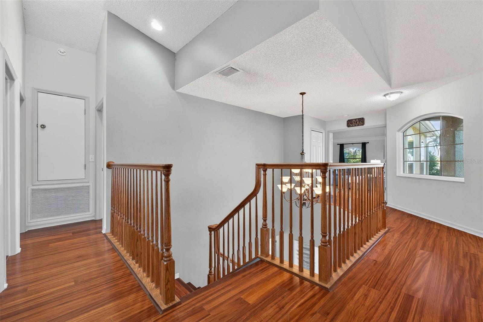 Listing photo id 32 for 12404 Maidstone Court